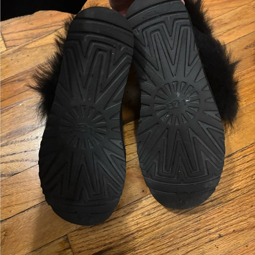 UGG Black Fur Boots - Picture 2 of 2